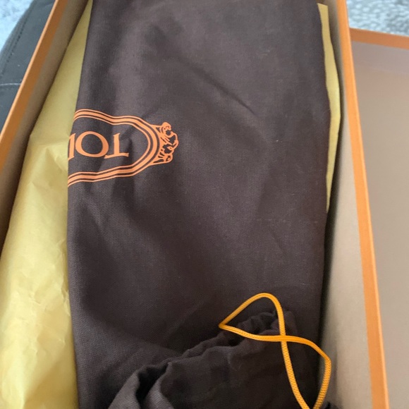 TOD’S Suede Shoea - Picture 3 of 11